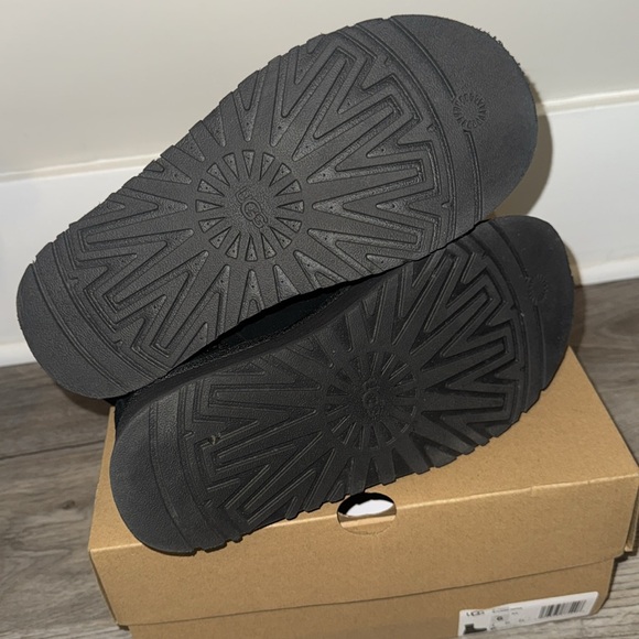 Ugg Classic Dipper Platform Boot - Picture 5 of 11